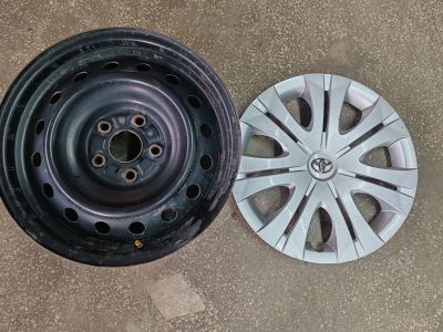 Лот: 25805343. Фото: 1. Штампованные диски и колпаки TOYOTa. Колпаки