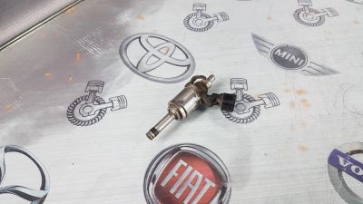 Лот: 23588710. Фото: 1. Форсунка Mitsubishi Eclipse Cross... Двигатель и элементы двигателя