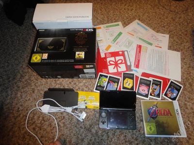 Лот: 1609548. Фото: 1. NINTENDO 3DS + флешка на 2 гига... Игровые приставки, консоли