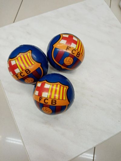Лот: 16210971. Фото: 1. Барселона мяч сувенирный Новый. Мячи, ракетки, шайбы, клюшки