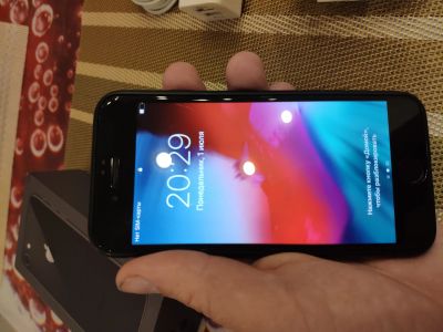 Лот: 13994392. Фото: 1. Продам iPhone 8. 64гб. Не восстановленны... Смартфоны