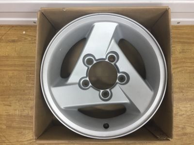 Лот: 16532842. Фото: 1. Оригинальный диск Suzuki JIMNY... Диски