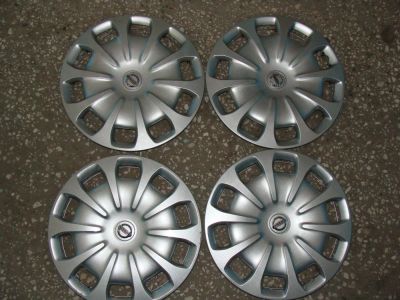 Лот: 7282155. Фото: 1. Колпаки R15 оригинальные Nissan... Колпаки