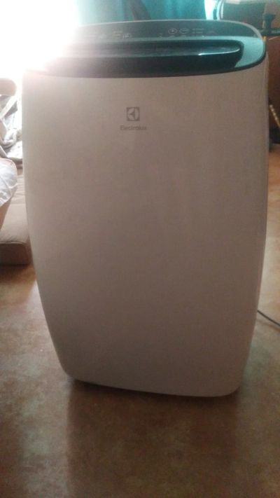 Лот: 16085259. Фото: 1. Electrolux eacm-10hr/n3. Кондиционеры, сплит-системы