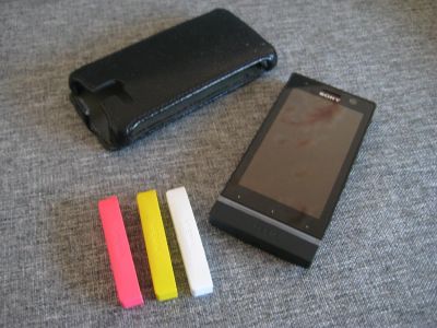 Лот: 2983020. Фото: 1. Sony Xperia u (на гарантии) +ПОДАРОК. Смартфоны