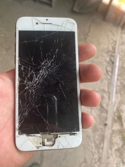 Лот: 19055512. Фото: 1. iPhone 6. Смартфоны