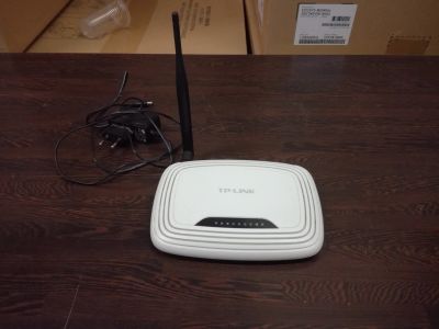 Лот: 15480956. Фото: 1. Wi-Fi роутер TP-LINK TL-WR741ND. Маршрутизаторы (роутеры)