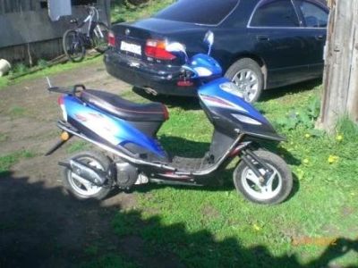 Лот: 2829858. Фото: 1. продам мопед! нужна цепь на вариатор... Мотороллеры, мопеды