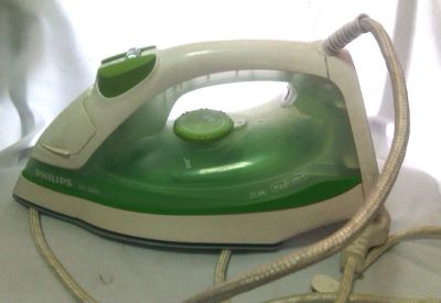 Лот: 7749944. Фото: 1. Утюг Philips. Утюги, парогенераторы, отпариватели