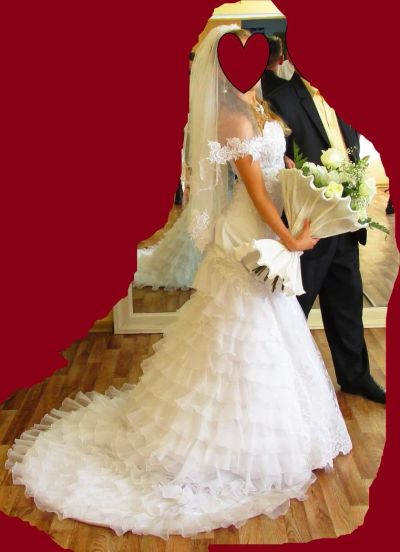 Лот: 10116268. Фото: 1. Красивое свадебное платье + фата... Свадебные платья