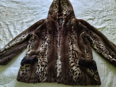 Лот: 20996651. Фото: 1. Шуба из стриженной норки с капюшоном. Накидки, шубы