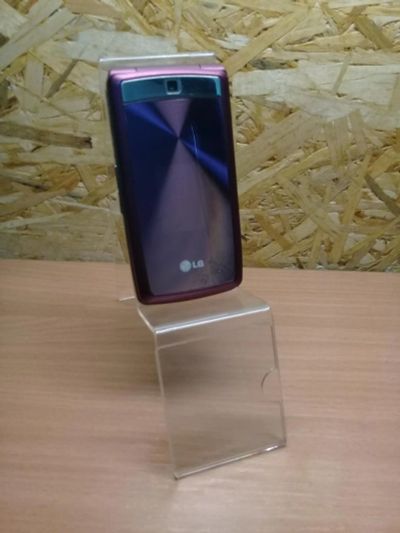 Лот: 9601775. Фото: 1. Телефон LG KF300 (2028). Кнопочные мобильные телефоны
