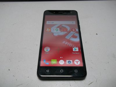 Лот: 17563449. Фото: 1. Смартфон BQ-5057 глючит сенсор. Смартфоны