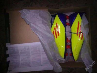 Лот: 1744962. Фото: 1. Бутсы Adidas F50. Другое (спортивные товары)