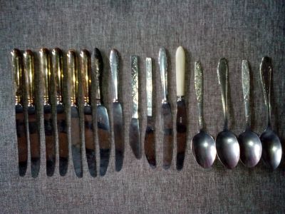 Лот: 13965042. Фото: 1. столовые приборы ножи,ложки СССР. Столовые приборы, ножи