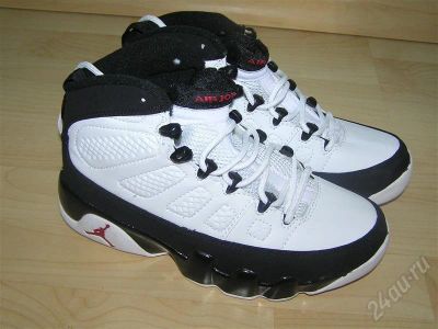Лот: 363584. Фото: 1. кроссовки nike джордан новые 42... Кеды, кроссовки, слипоны
