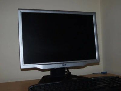 Лот: 8515687. Фото: 1. Монитор 19 дюймов Acer Х191W. ЖК-мониторы
