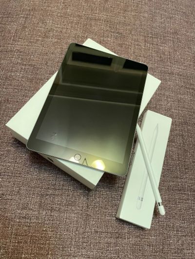 Лот: 18077032. Фото: 1. Apple iPad 2018 (6-го поколения... Планшеты