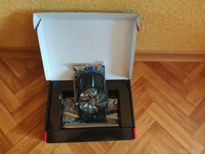 Лот: 25671408. Фото: 1. Видеокарта рабочая Gigabite Radeon... Видеокарты