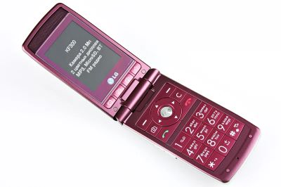 Лот: 3819888. Фото: 1. Продам телефон LG KF300 в хорошем... Кнопочные мобильные телефоны