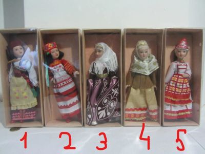 Лот: 10712736. Фото: 1. Коллекция фарфоровых кукол "Дамы... Куклы