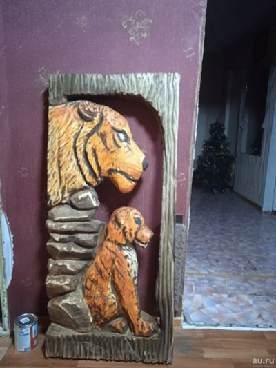 Лот: 18483298. Фото: 1. Панно из дерева тигрица и тигрёнок. Другое (картины, панно)
