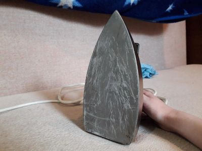 Лот: 9827077. Фото: 1. Утюг раритетный советских времен... Утюги, парогенераторы, отпариватели