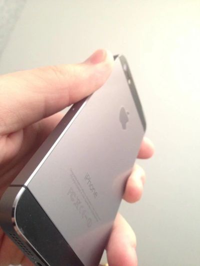 Лот: 6386786. Фото: 1. iPhone 5s 32gb space gray идеальное... Смартфоны
