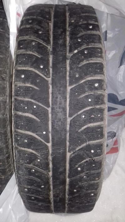 Лот: 10746373. Фото: 1. Зимние шины Bridgestone Ice Cruiser... Шины