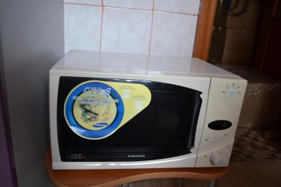 Лот: 3078278. Фото: 1. Микроволновка Samsung микроволновая... Микроволновки, мини-печи