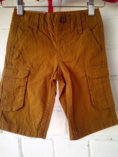 Лот: 17375127. Фото: 1. Бермуды на мальчика Kiabi. Брюки, шорты, джинсы