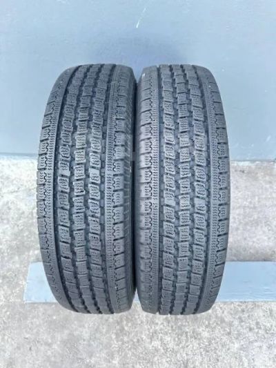 Лот: 25728554. Фото: 1. Зимние шины 175/80R14 LT Toyo... Шины