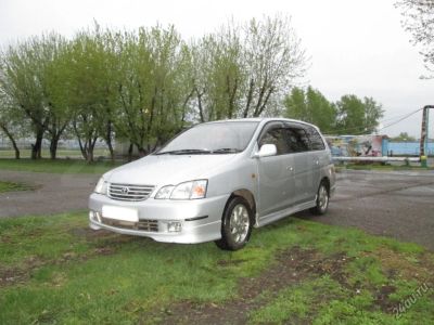 Лот: 4280801. Фото: 1. Toyota Gaia, 2000 год. Автомобили