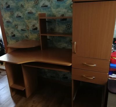 Лот: 16163900. Фото: 1. компьютерный стол. Компьютерные и письменные столы