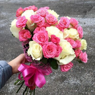 Лот: 6411627. Фото: 1. Кустовые розы + обычные ! 60 см... Свежие цветы