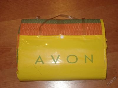 Лот: 93640. Фото: 1. Пляжный коврик-сумка AVON c надувной... Другое (туризм)