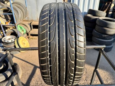 Лот: 25577642. Фото: 1. (1шт.) 235-45-17 Dunlop SP Sport... Шины