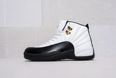 Лот: 11618515. Фото: 1. Кроссовки Air Jordan 12. Кеды, кроссовки, слипоны