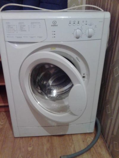 Лот: 5141364. Фото: 1. Стиральная Машина INDESiT WIUN... Стиральные машины