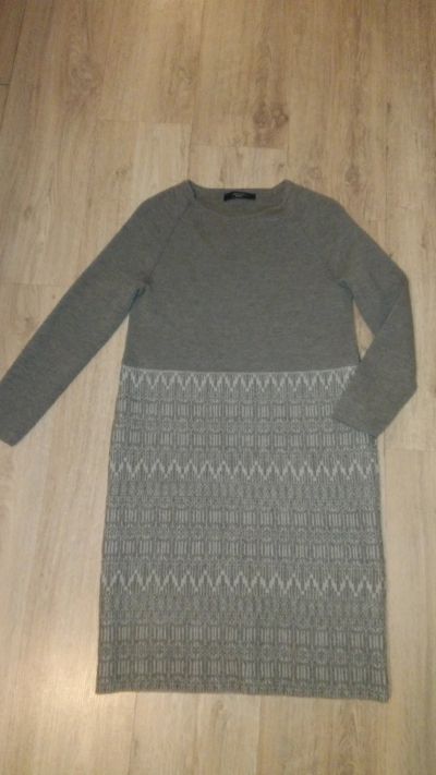 Лот: 13274450. Фото: 1. Платье MaxMara размер 44. Платья