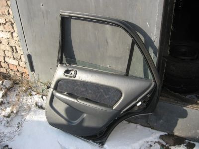Лот: 9179624. Фото: 1. стекло боковое правое дверей Toyota... Кузов