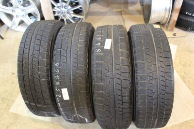 Лот: 14647661. Фото: 1. Зима Bridgestone Blizzak Revo... Шины