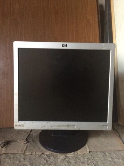 Лот: 6079167. Фото: 1. монитор HP L1706. ЖК-мониторы
