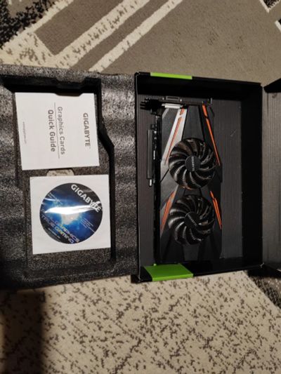 Лот: 19860387. Фото: 1. Gigabyte gtx 1070. Видеокарты