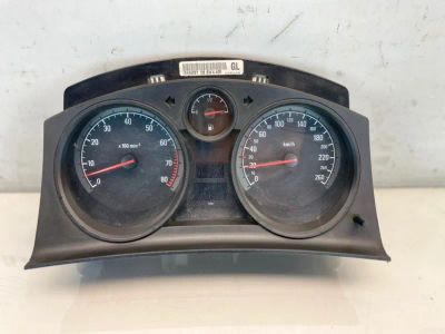 Лот: 22459606. Фото: 1. панель приборов Opel Astra L48. Другое (автозапчасти)
