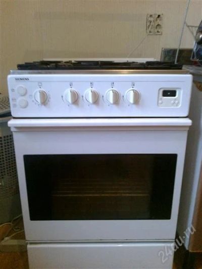 Лот: 1117073. Фото: 1. Газовая плита Siemens с духовкой. Плиты, духовые шкафы, варочные поверхности