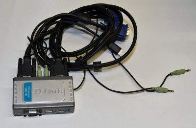 Лот: 15254451. Фото: 1. Переключатель D-Link KVM-221. Другое (периферия)