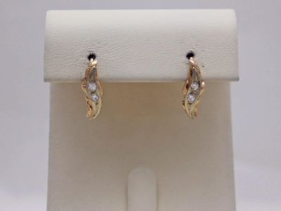 Лот: 9801996. Фото: 1. Серьги из золота со вставками... Серьги, каффы