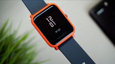 Лот: 10750775. Фото: 1. Фитнес-браслет смарт часы Xiaomi... Смарт-часы, фитнес-браслеты, аксессуары