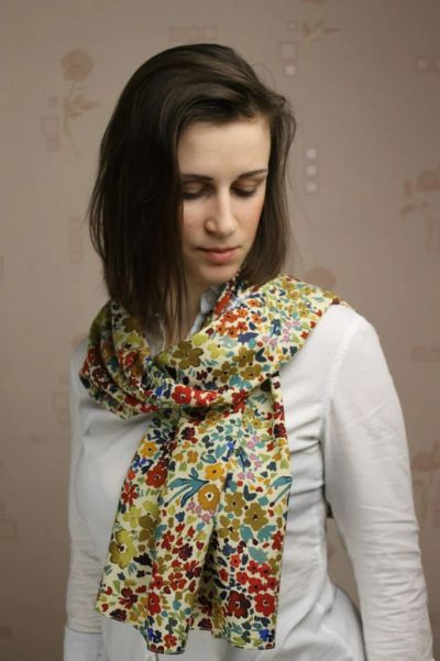 Лот: 5418744. Фото: 1. Платок | Вискоза | Цветы. Шарфы, платки